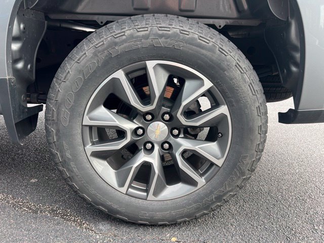 Used 2023 Chevrolet Silverado 1500 LT AWD/4WD image 21