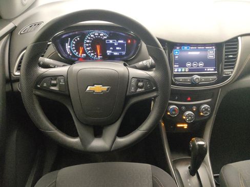 Used 2020 Chevrolet Trax LS w/ Tint and Cruise Package FWD image 22