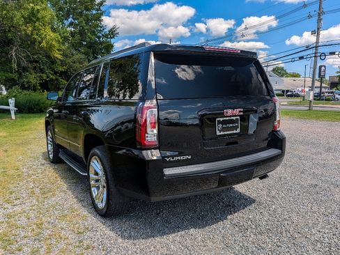 Used 2016 GMC Yukon SLT w/ Premium Edition AWD/4WD image 8