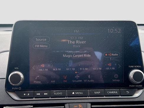 Used 2019 Nissan Altima 2.5 SL FWD image 15