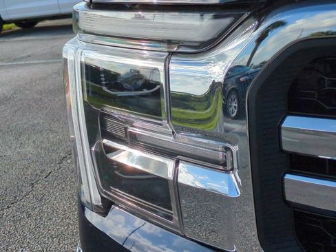 New 2025 Ford F150 Lariat w/ Equipment Group 501A Mid image 10