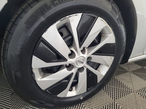 Used 2020 Nissan Altima 2.5 S FWD image 31