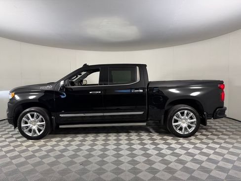 Used 2024 Chevrolet Silverado 1500 High Country w/ Technology Package AWD/4WD image 11
