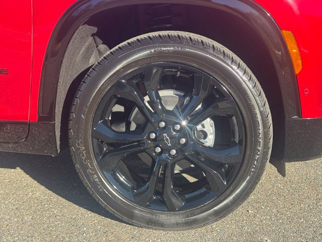 New 2027 Chevrolet Traverse RS w/ LPO, Floor Liner Package AWD/4WD image 10