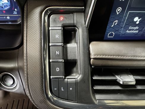 Used 2023 GMC Yukon SLT image 25