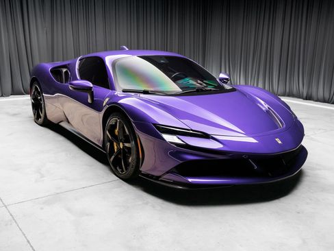 Used 2022 Ferrari SF90 Stradale image 2