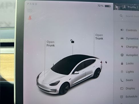 Used 2020 Tesla Model 3 Standard Range Plus image 25