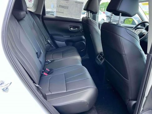 Used 2025 Acura ADX FWD image 18