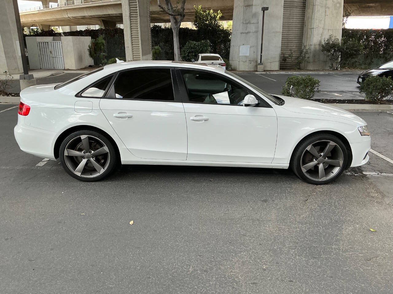 Used 2012 Audi A4 2.0T Premium w/ Convenience Pkg FWD image 8