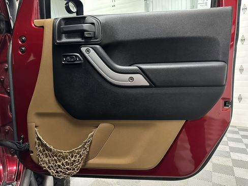 Used 2012 Jeep Wrangler Sahara w/ Trailer Tow Group image 34