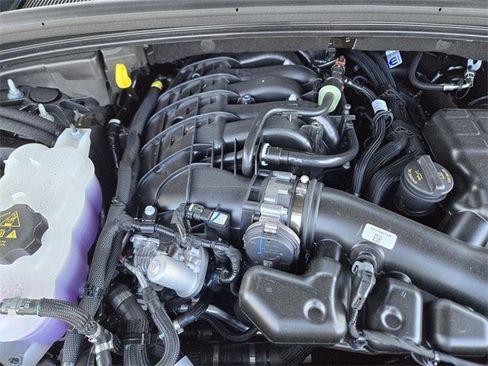 New 2025 Jeep Grand Cherokee Limited w/ Black Appearance Package image 21