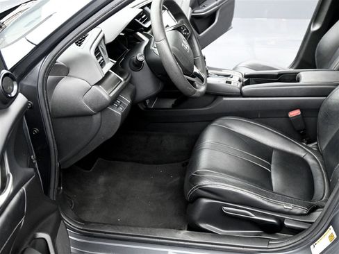 Used 2019 Honda Civic EX image 9
