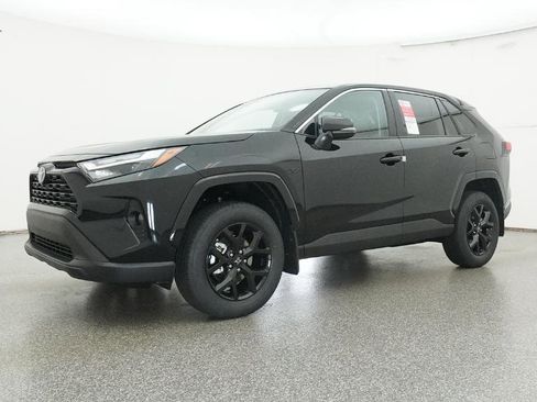 New 2025 Toyota RAV4 LE image 6