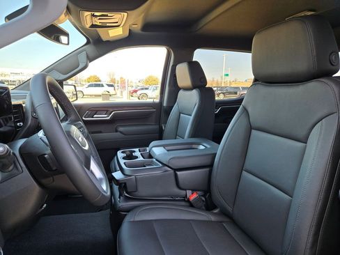 Used 2026 GMC Sierra 1500 SLT image 25