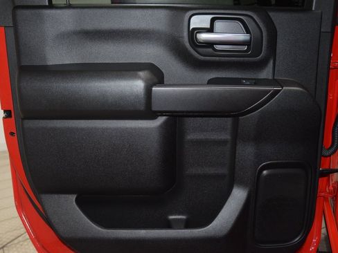 Used 2024 Chevrolet Silverado 2500 Custom w/ Custom Value Package image 46