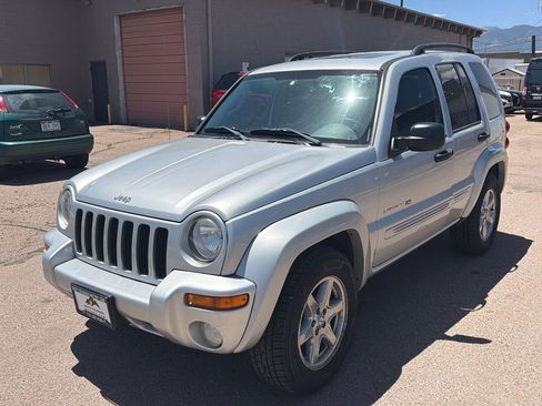 Used 2003 Jeep Liberty Limited AWD/4WD image 3
