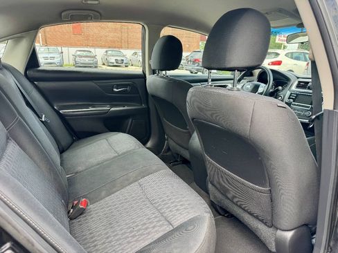Used 2016 Nissan Altima 2.5 S w/ Power Driver Seat Package FWD image 11