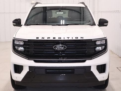 New 2026 Ford Expedition Max Platinum AWD/4WD image 4