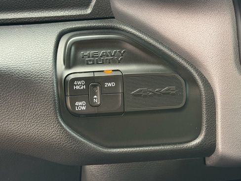 Used 2024 RAM 2500 Big Horn w/ Cold Weather Group AWD/4WD image 28