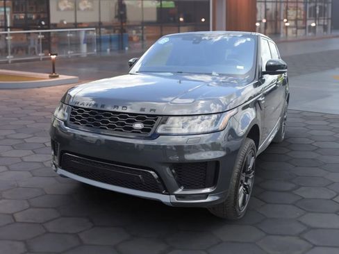 Used 2020 Land Rover Range Rover Sport HST image 2