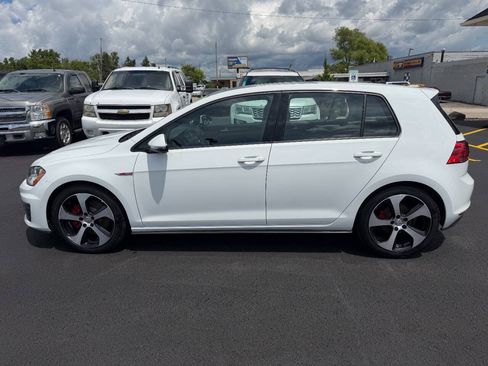 Used 2016 Volkswagen GTI SE FWD image 2