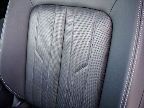 Certified 2023 Audi e-tron Premium Plus w/ Premium Plus Package image 26