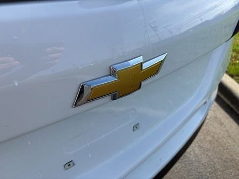Used 2024 Chevrolet Equinox LS AWD/4WD image 47