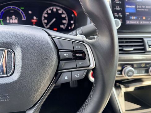 Used 2022 Honda Accord Sport image 7