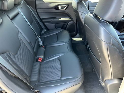 New 2026 Jeep Compass Latitude image 10