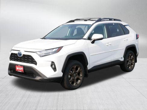 Used 2023 Toyota RAV4 AWD Hybrid image 3