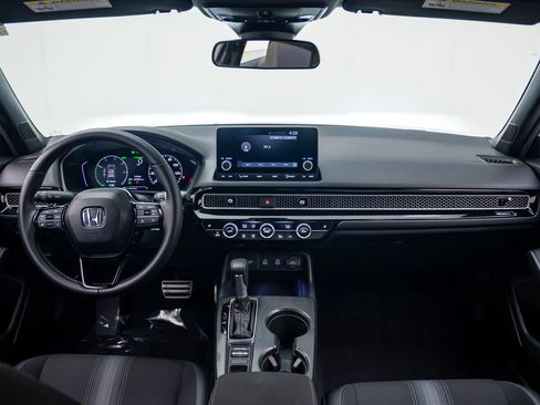 Used 2025 Honda Civic Sport image 12