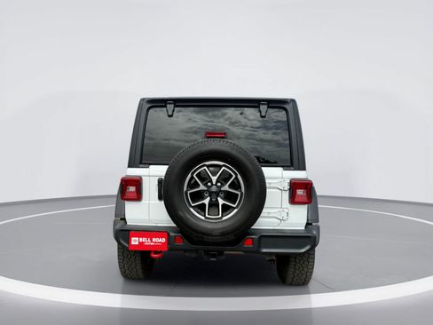 Used 2024 Jeep Wrangler Unlimited Rubicon AWD/4WD image 6