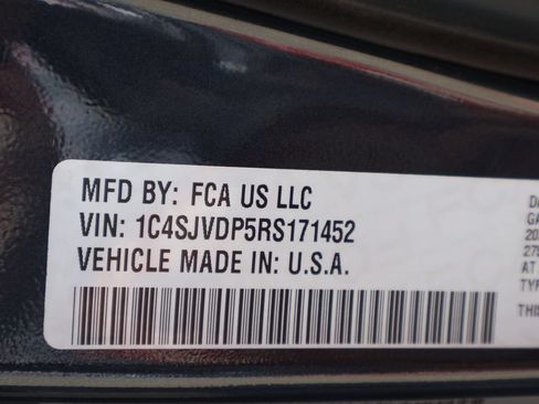 Used 2024 Jeep Wagoneer Series III AWD/4WD image 42