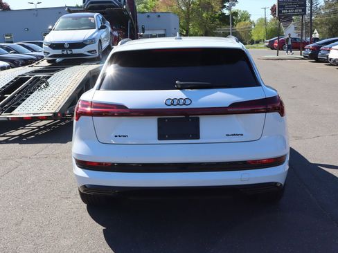 Used 2021 Audi e-tron Premium w/ Convenience Plus Package AWD/4WD image 7