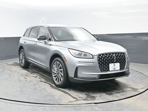 Used 2024 Lincoln Corsair Reserve w/ Equipment Group 201A image 2