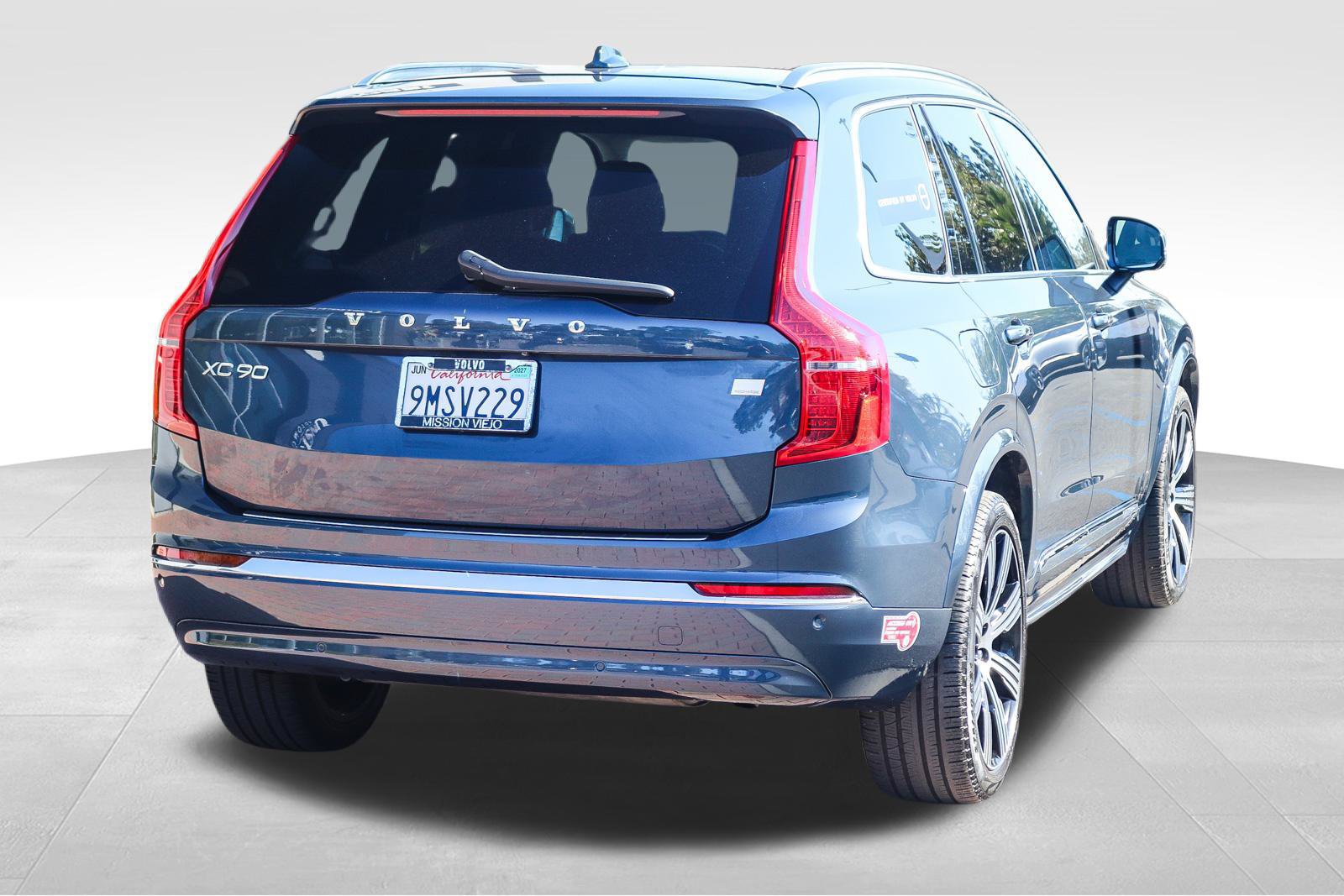 Used 2024 Volvo XC90 T8 Core w/ Protection Package Premier AWD/4WD image 8