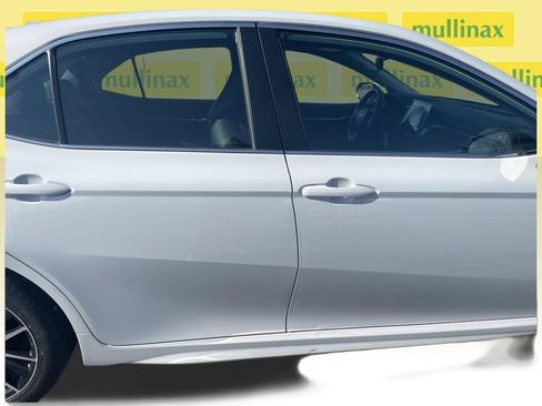 Used 2023 Toyota Camry SE FWD image 12