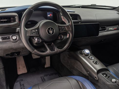 Used 2022 Maserati MC20 Coupe image 13