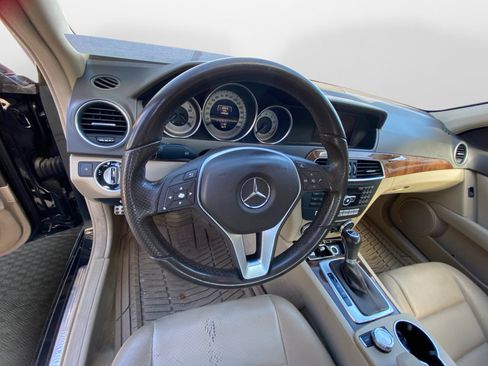 Used 2013 Mercedes-Benz C 250 Sport image 10