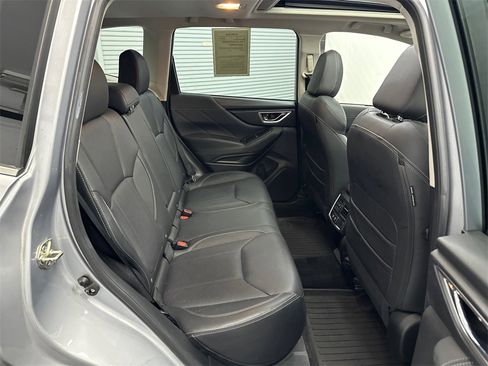 Used 2020 Subaru Forester Limited image 16