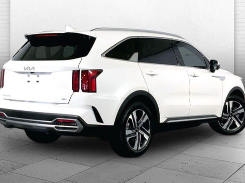 Certified 2024 Kia Sorento SX Prestige w/ Panoramic Sunroof Package AWD/4WD image 13