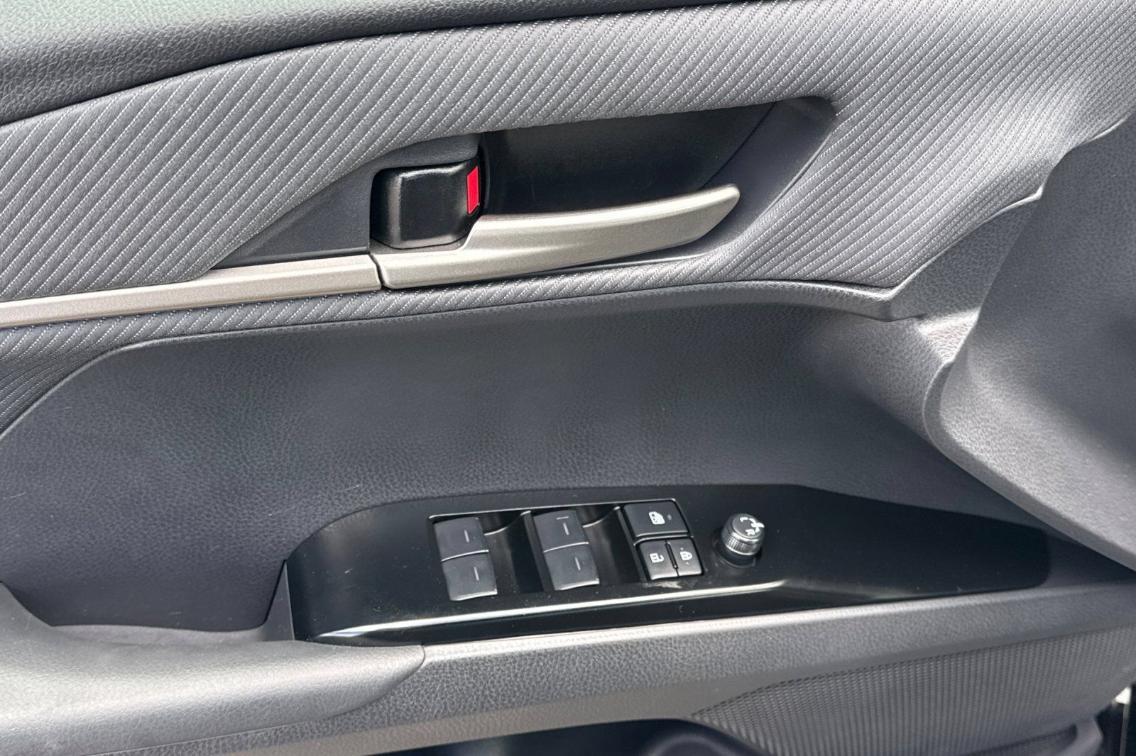 Certified 2026 Toyota Camry SE w/ Convenience Package FWD image 14