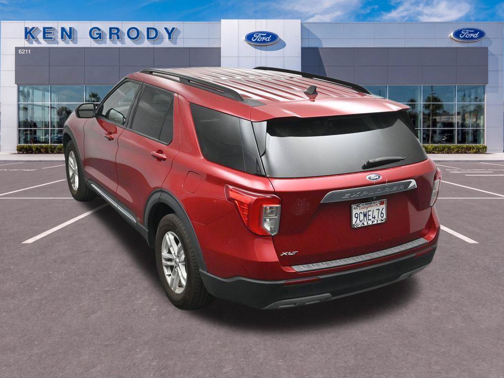 Used 2022 Ford Explorer XLT w/ Equipment Group 202A RWD image 15