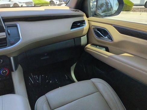 Used 2021 Chevrolet Tahoe Premier AWD/4WD image 18