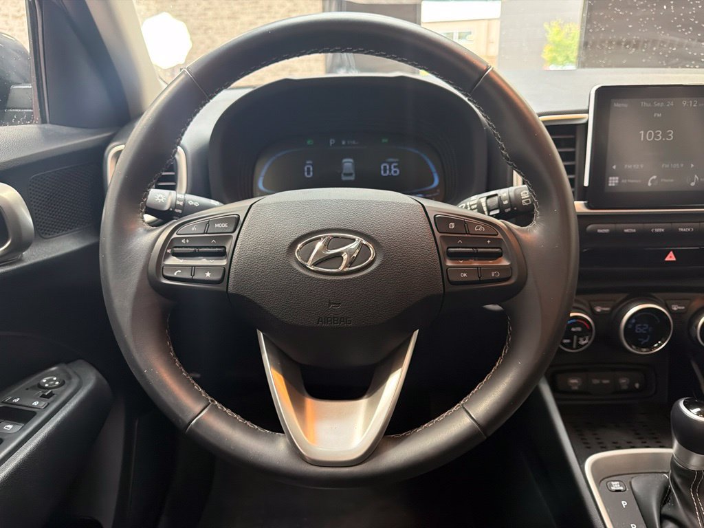 Used 2026 Hyundai Venue SEL FWD image 19