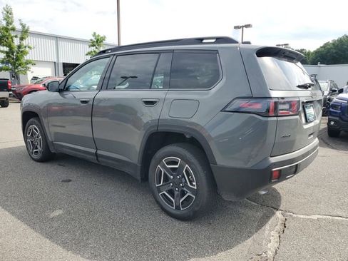 New 2026 Jeep Cherokee Laredo AWD/4WD image 4