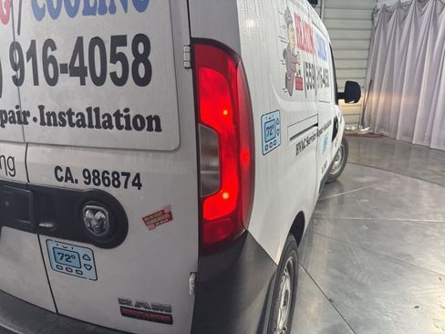 Used 2019 RAM ProMaster City Tradesman image 12