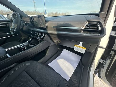 New 2026 Chevrolet Traverse LT w/ Sun and Wheel Package image 31