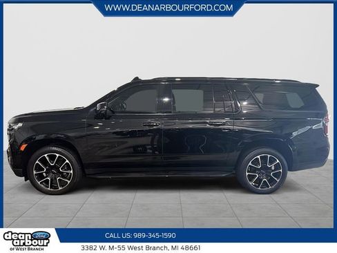 Used 2021 Chevrolet Suburban RST w/ Luxury Package image 5