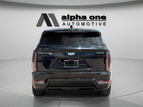 Used 2026 Cadillac Escalade IQ Sport 2 AWD/4WD image 8